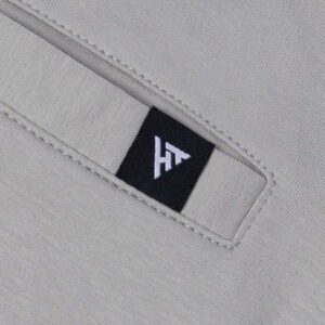 صيفك مريح وشيك مع برمودا رجالي بمقاسات خاصة 🤩