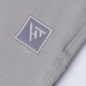 صيفك مريح وشيك مع برمودا رجالي بمقاسات خاصة 🤩